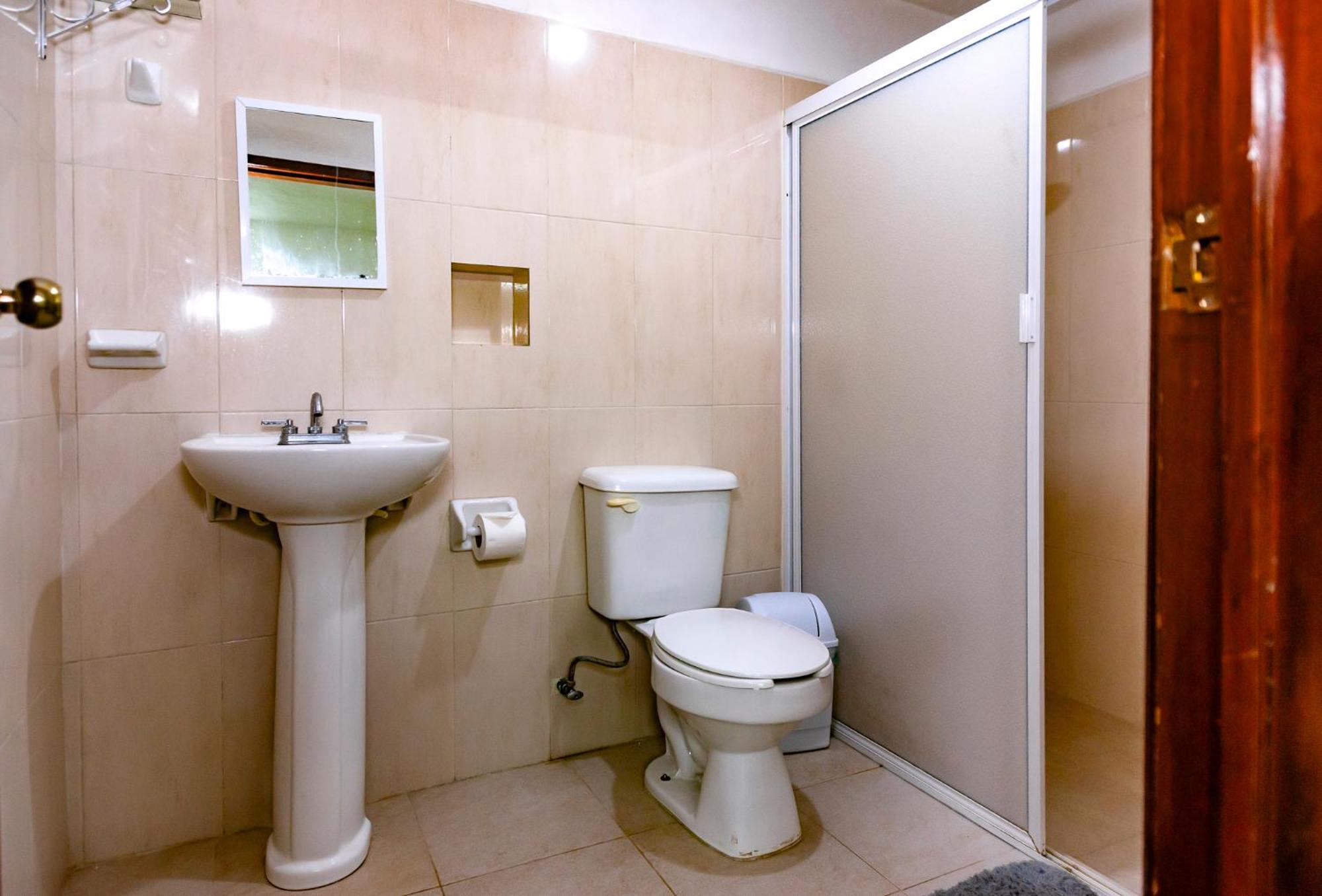 Hostal Casa Cucu - Wifi, Hot Water, Ac, Free Water Refill - Stay 3 Nights Or More And Get 1 Day Free Bikes & 1 Free Laundry Wash Valladolid (Yucatan) Exterior foto